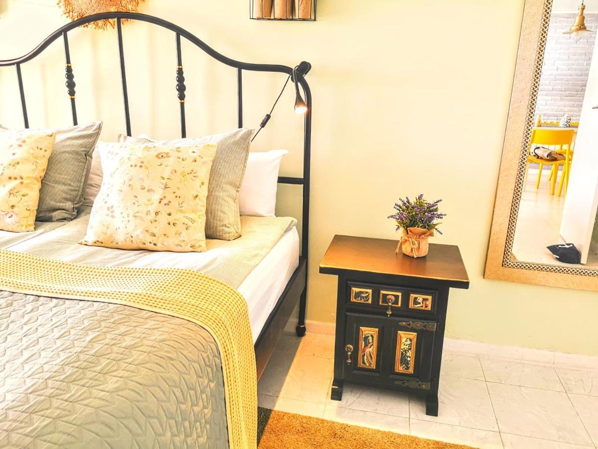 Happy Beachfront Apartment อัลเตอา ภายนอก รูปภาพ