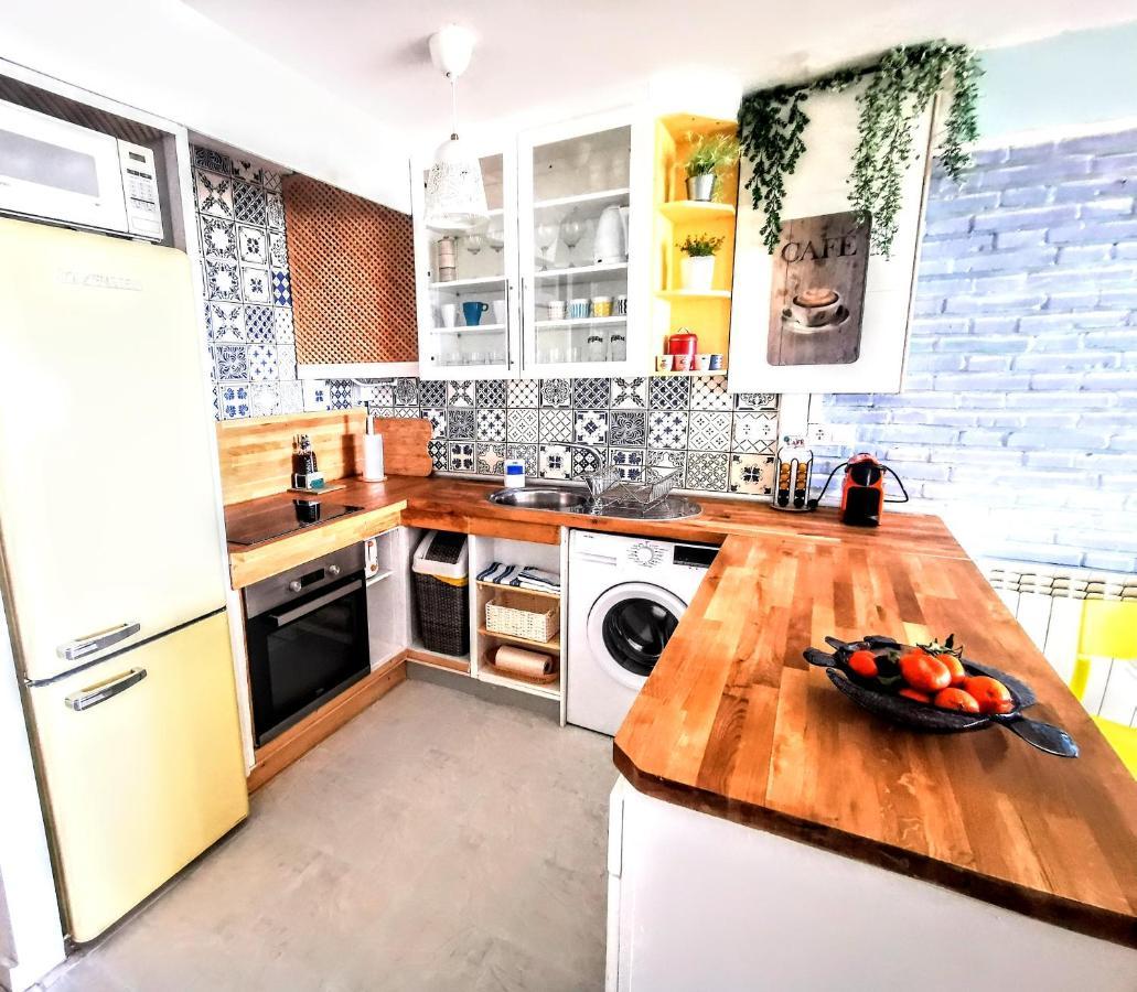 Happy Beachfront Apartment อัลเตอา ภายนอก รูปภาพ